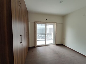 Room in 3 BHK Apartment at DF Silverline Queens Terraces, Shivaji Nagar – for Sale