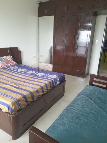 Bedroom in 4 BHK Apartment at Inorbit Mall Vashi, Vashi Sector 30a – for Rent