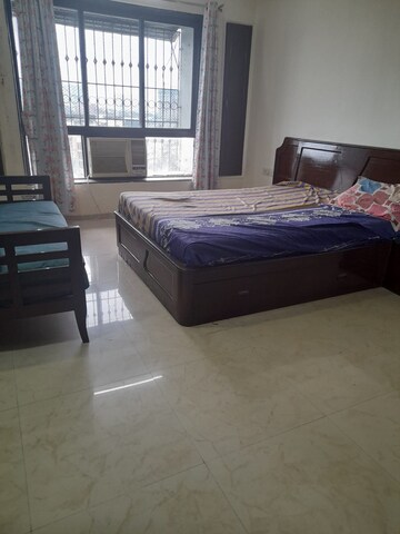 Bedroom in 4 BHK Apartment at Inorbit Mall Vashi, Vashi Sector 30a – for Rent