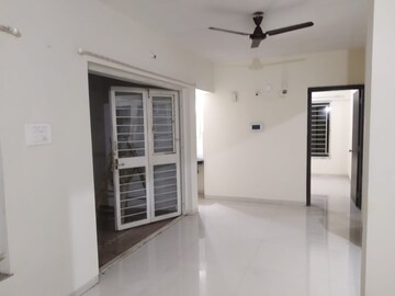 Room in 2 BHK Apartment at Rohan Leher 2 Wing B C DE, Baner – for Rent