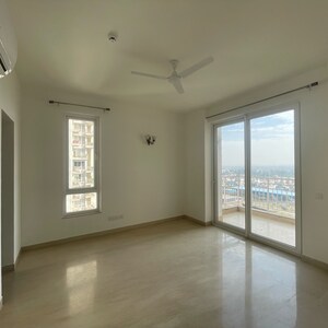 Room in 3 BHK Apartment at Puri Emerald Bay, Dhanwapur – for Rent