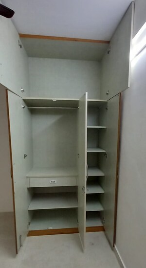 Furnished Amenities in 2 BHK Apartment at Signature Global Synera, Sector 81 – for Rent