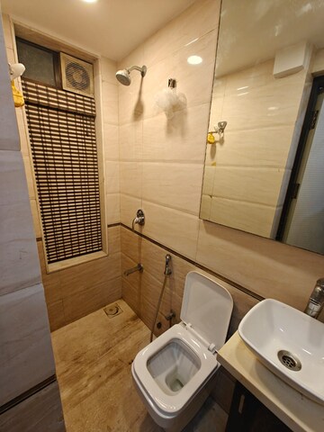Bathroom in 4 BHK Apartment at DLH Sorrento, Veera Desai Road – for Rent