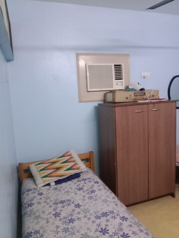 Bedroom in 3 BHK Apartment at Khar West – for Rent
