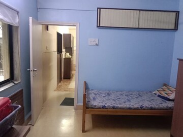 Bedroom in 3 BHK Apartment at Khar West – for Rent