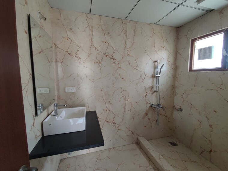 Bathroom, benson town 3 Bedroom 2140 Sq.Ft. Apartment In Benson Town Bangalore 9261991