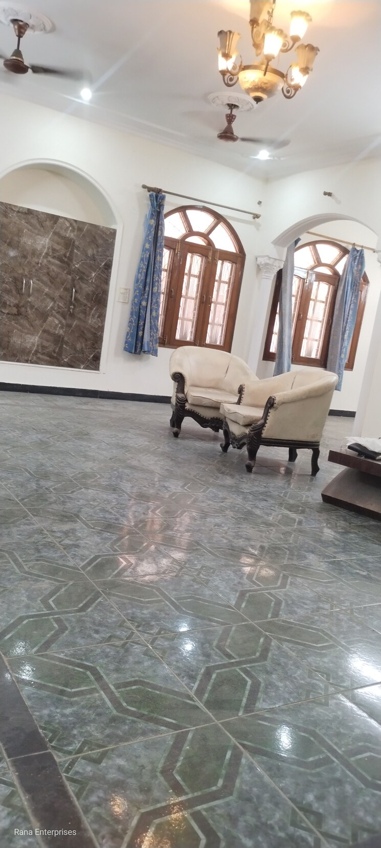 Living Room, palam-vihar-residents-association 6+ Bedroom 4500 Sq.Ft. Independent House In Palam Vihar Gurgaon 9262038