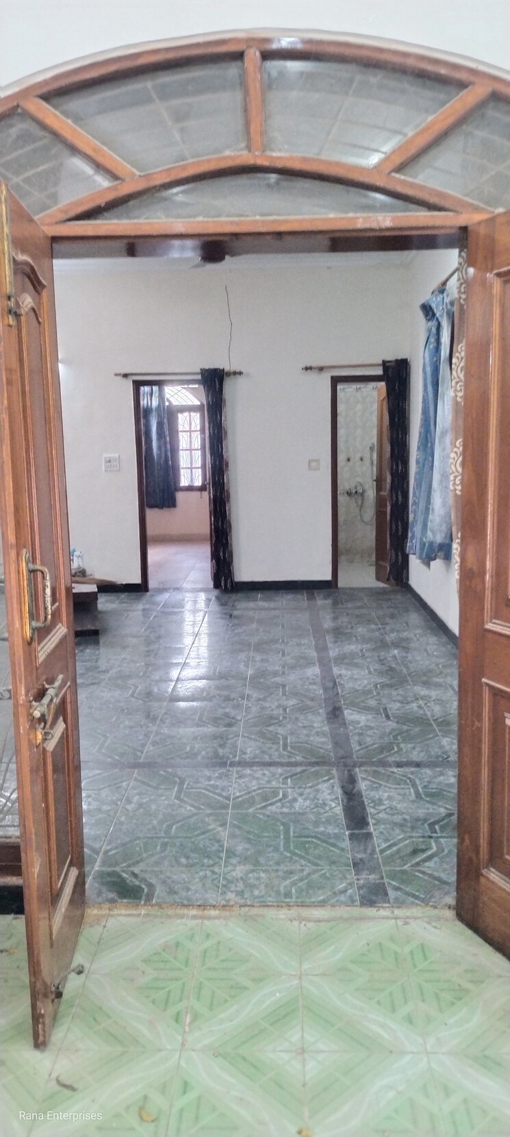 Living Room, palam-vihar-residents-association 6+ Bedroom 4500 Sq.Ft. Independent House In Palam Vihar Gurgaon 9262038