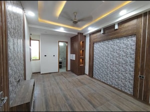 Room in 3 BHK Builder Floor at Anangpur – for Sale