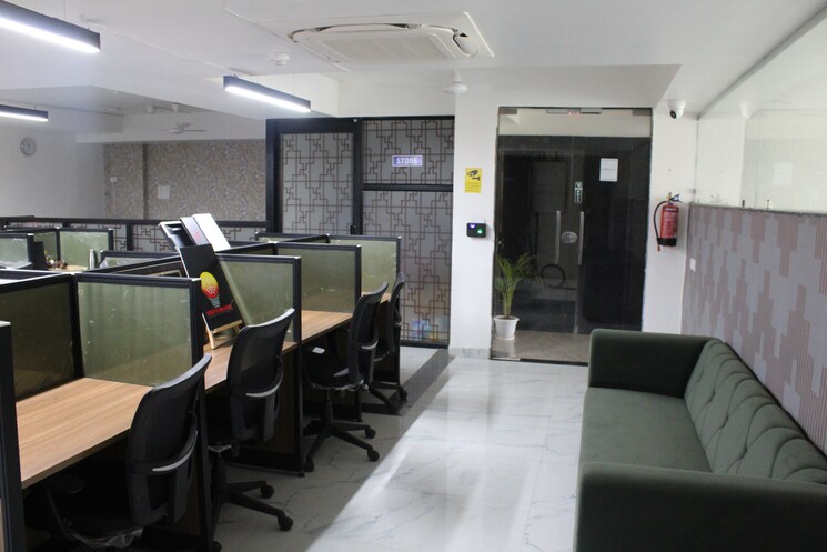 Team Area, hoshangabad road Commercial Office Space 3000 Sq.Ft. In Hoshangabad Road Bhopal 9261990