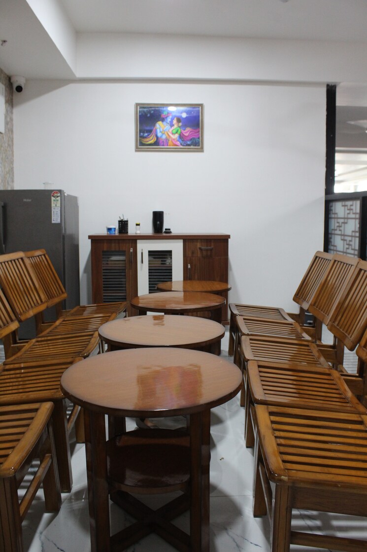 Team Area, hoshangabad road Commercial Office Space 3000 Sq.Ft. In Hoshangabad Road Bhopal 9261990