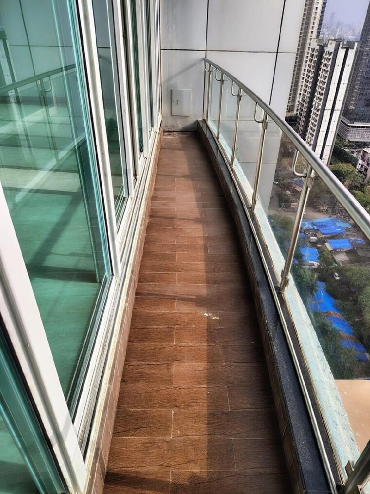 Balcony, raheja-atlantis-mumbai 4 Bedroom 1943 Sq.Ft. Apartment In Lower Parel Mumbai 9262027