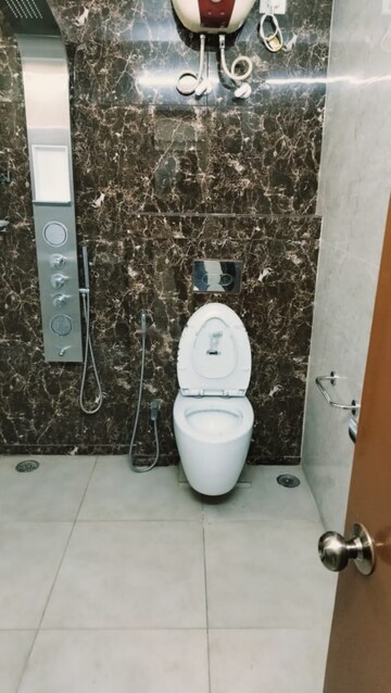 Bathroom in 4 BHK Apartment at Aditya Windsor, Hi Tech City – for Rent