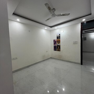 Room in 2 BHK Builder Floor at Chattarpur – for Rent