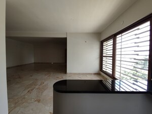 Room in 3 BHK Builder Floor at Benson Town – for Sale