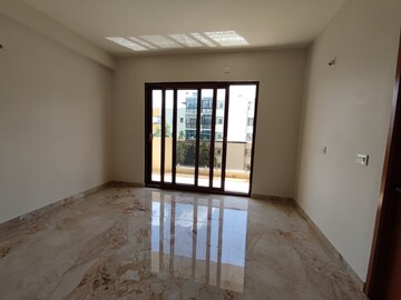 Room in 3 BHK Builder Floor at Benson Town – for Sale