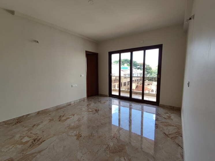 Room, benson town 3 Bedroom 2410 Sq.Ft. Builder Floor In Benson Town Bangalore 9262080