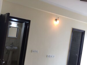 Room in 2 BHK Apartment at Panchsheel Greens, Sector 16 Greater Noida – for Rent