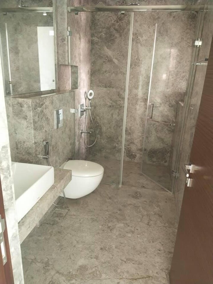 Bathroom, raheja-imperia 4 Bedroom 1931 Sq.Ft. Apartment In Worli Mumbai 9262087