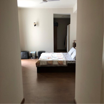 Room in 4 BHK Builder Floor at Ansal API Esencia, Sector 67 – for Rent