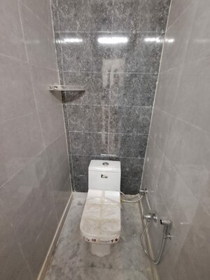 Bathroom in 2.5 BHK Builder Floor at Ramesh Nagar – for Rent