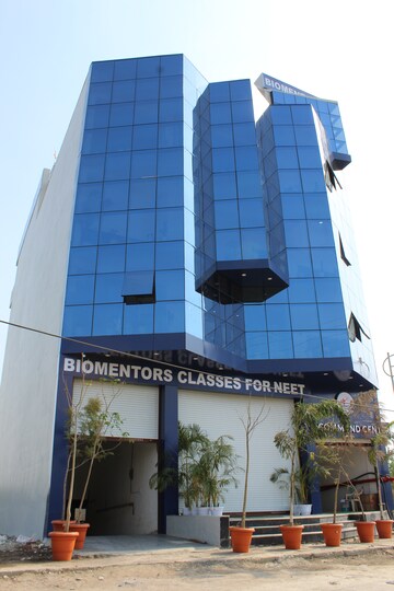  Office Space For Sale in Hoshangabad Road