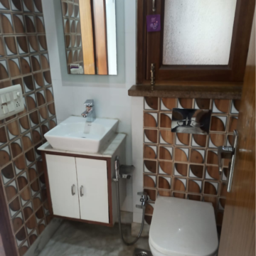 Bathroom in 2 BHK Builder Floor at Lajpat Nagar I – for Rent