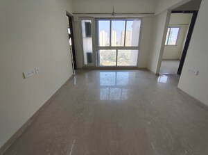 2 BHK Apartment For Rent in Omkar Signet, Malad East