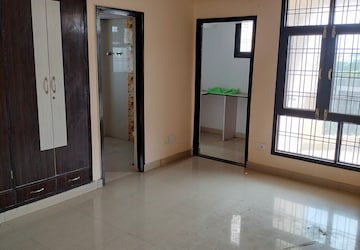 3 BHK Apartment For Rent in Surya Lake View Apartment, Gomti Nagar