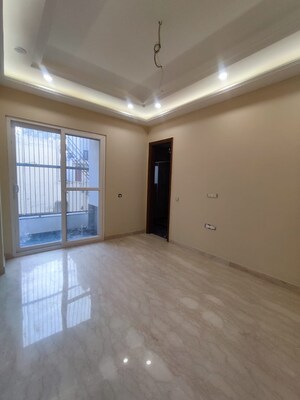 Room in 4 BHK Builder Floor at Saket – for Sale