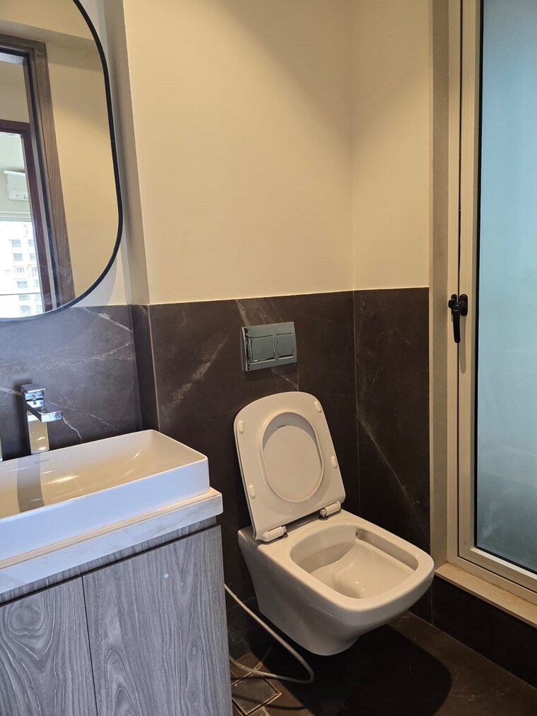 Attached Bathroom, bandra west 2 Bedroom 750 Sq.Ft. Apartment In Bandra West Mumbai 9262241