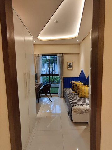 Team Area in 1 BHK Apartment at Thane East – for Sale