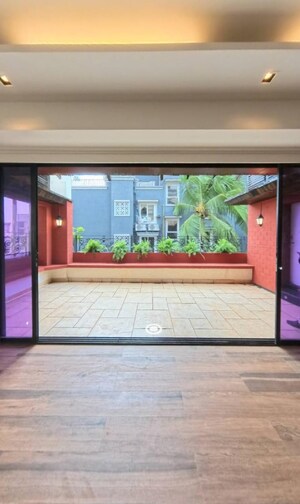  2 BHK Apartment at Bandra West – for Rent