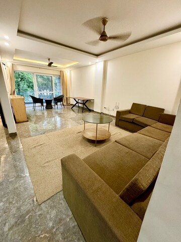 Living Room in 3 BHK Builder Floor at DLF City Gurgaon, Sector 27 – for Rent