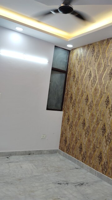 Furnished Amenities in 2 BHK Builder Floor at Okhla Industrial Estate Phase 2 – for Sale