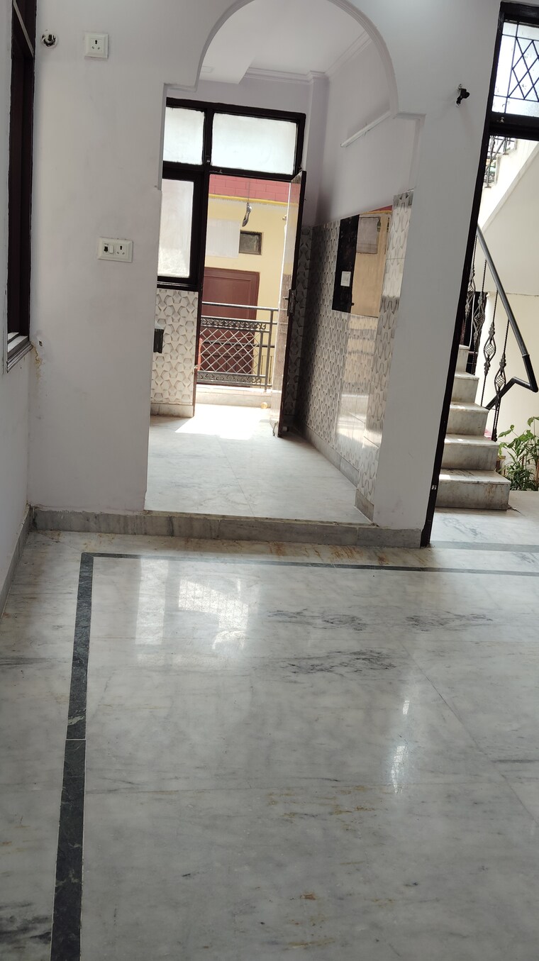 undefined, okhla industrial estate phase 2 2 Bedroom 75 Sq.Yd. Builder Floor In Okhla Industrial Estate Phase 2 Delhi 9262329