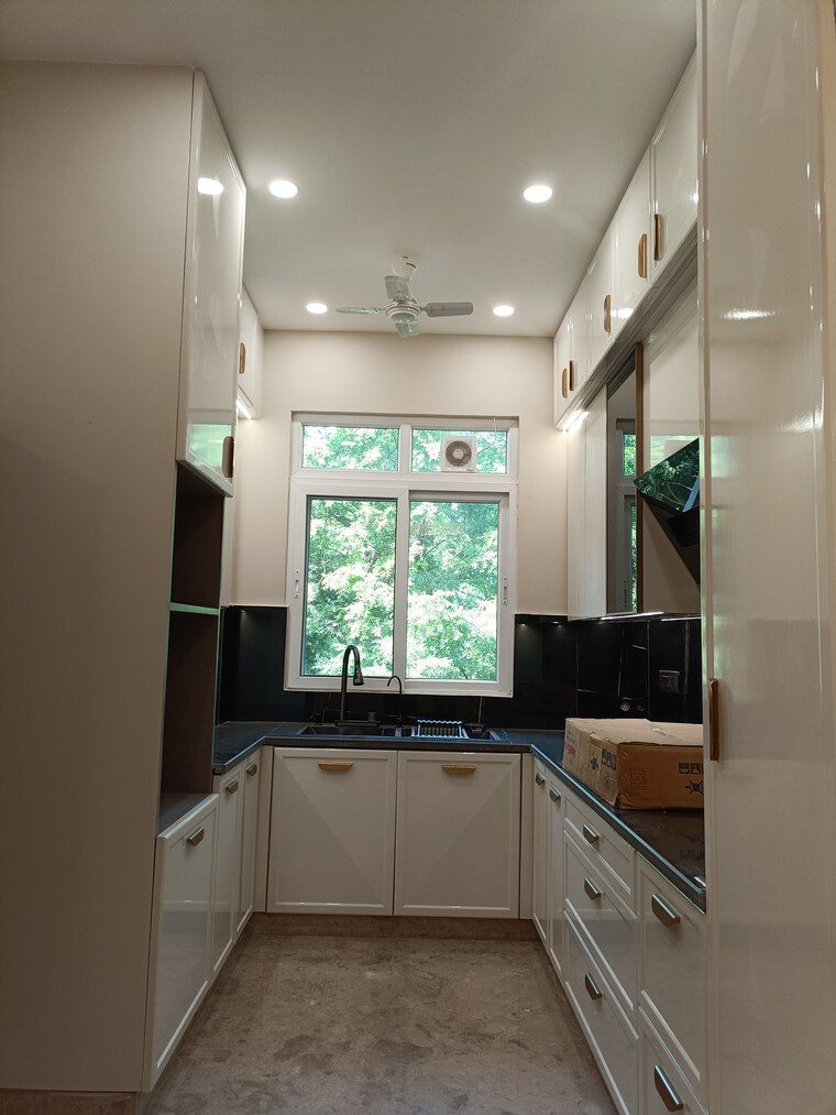 Kitchen, surajmal vihar 3 Bedroom 1800 Sq.Ft. Builder Floor In Surajmal Vihar Delhi 9262401