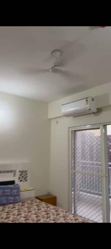 Room in 2 BHK Apartment at VVIP Mangal, Raj Nagar Extension – for Rent