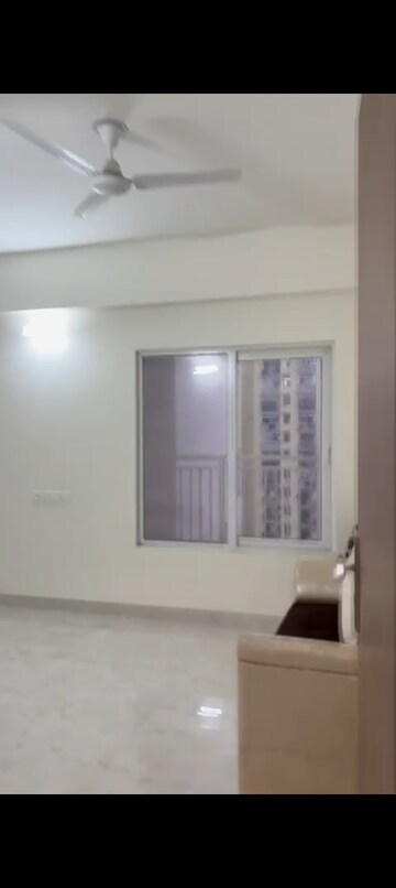 Room in 2 BHK Apartment at VVIP Mangal, Raj Nagar Extension – for Rent