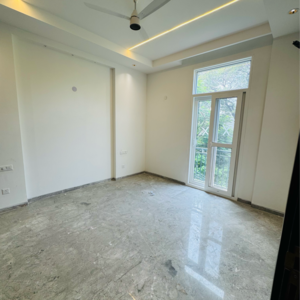 Room in 3 BHK Builder Floor at Saket – for Rent