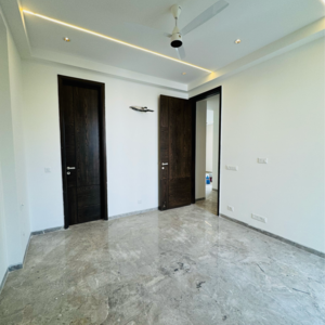 Room in 3 BHK Builder Floor at Saket – for Rent