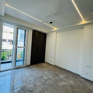 Room in 3 BHK Builder Floor at Saket – for Rent
