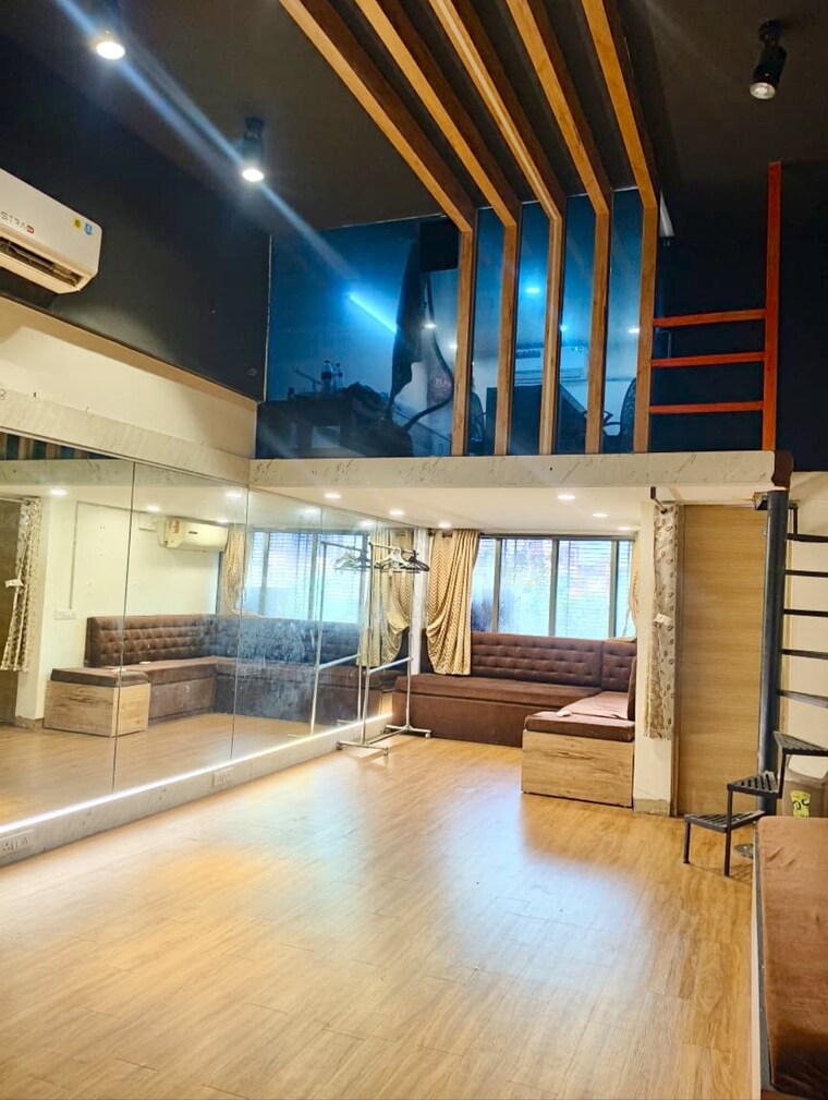 Living Room, malad west Commercial Office Space 400 Sq.Ft. In Malad West Mumbai 9262384