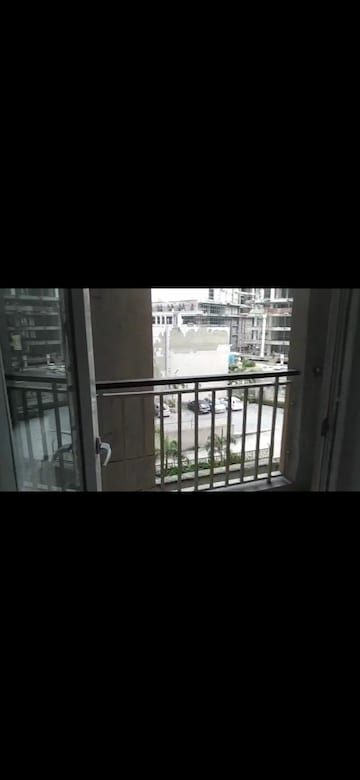 Room in 4 BHK Apartment at Shri Radha Sky Gardens, Sector 16b Greater Noida – for Rent