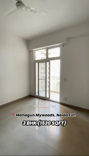 Room in 3 BHK Apartment at Mahagun Mywoods, Sector 16c Greater Noida – for Sale