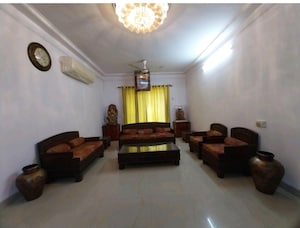 Living Room in 4 BHK Apartment at Regency Gardens, Kharghar Sector 6 – for Rent
