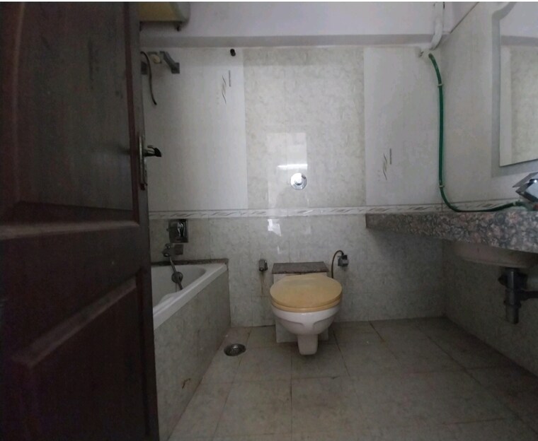 Attached Bathroom, regency-gardens 4 Bedroom 2400 Sq.Ft. Apartment In Kharghar Sector 6 Navi Mumbai 9262445
