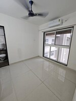 2 BHK 650 Sq.Ft. Apartment in Tata Housing Tower Bdd ch