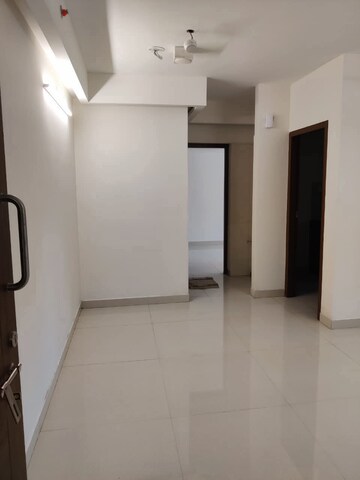 Room in 2 BHK Apartment at Worli – for Rent