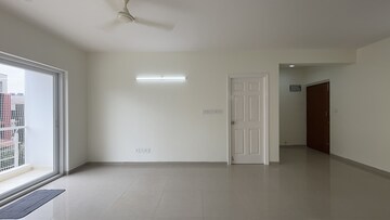 Room in 3 BHK Apartment at Nitesh Columbus Square, Bellary Road – for Rent